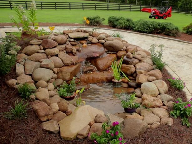 Construyendo un estanque de jardín y cascada / Al aire libre