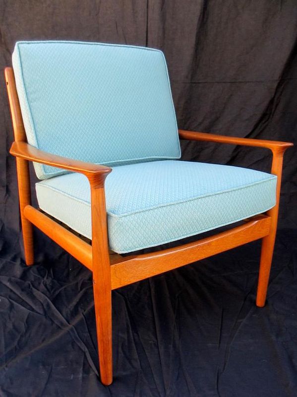 Så här refinansierar du en Vintage Midcentury Modern Chair / Gör och dekorera