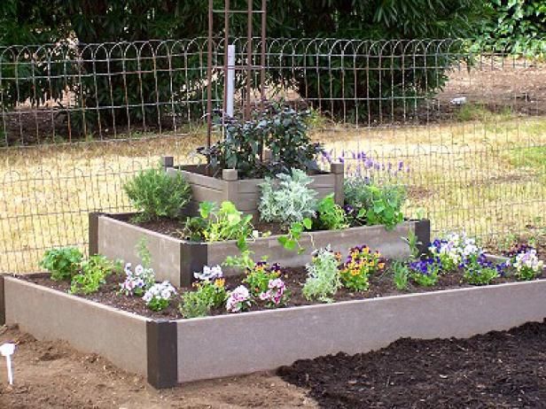 Raised Bed Gardens / buitenshuis