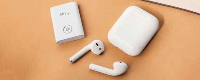De 7 bästa AirPods-tillbehören för att förbättra dina hörlurar / iPhone och iPad