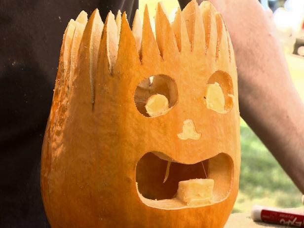 Halloween-pompoen die Electro Jack O 'Lantern snijden / Maken en versieren