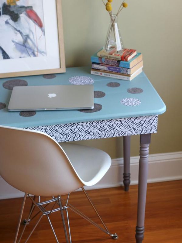 Upcyclen van een oud bureau met behulp van textiel / Maken en versieren