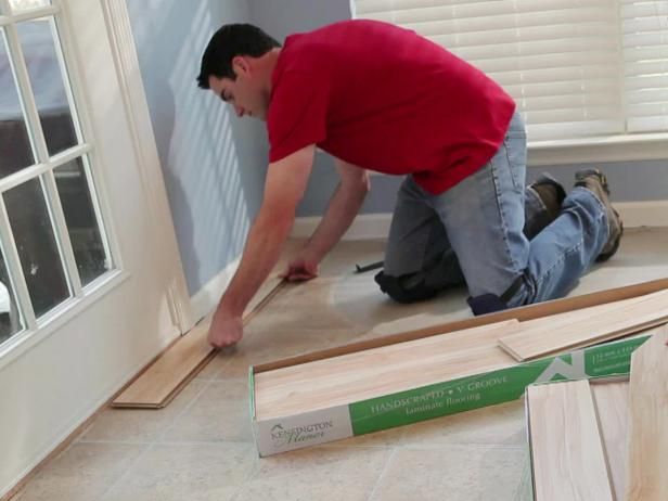 Instalación de pisos laminados / Habitaciones y espacios