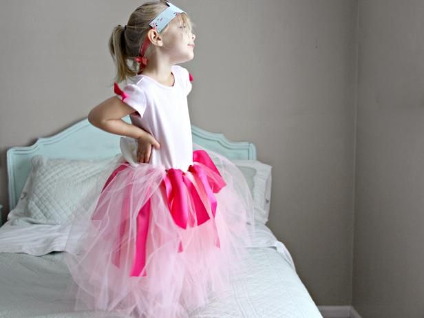 Costume da Halloween per bambini Abito da principessa con cucitura semplice / Fai e decorare