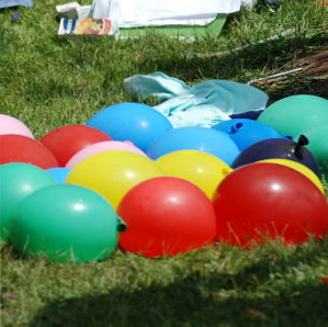 4 Hilarious Videos of Water Balloon Pranks som du kan försöka på egen hand / Webkultur