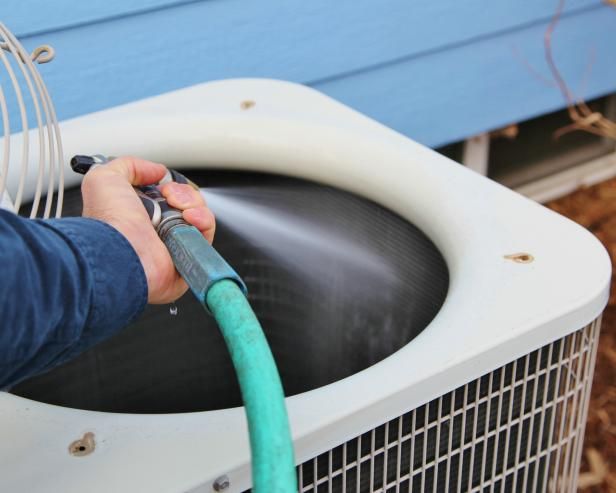 10 eenvoudige stappen om uw airconditioningseenheid soepel te laten werken / Onderhoud en reparatie