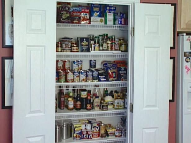 Hvordan å organisere et kjøkken pantry