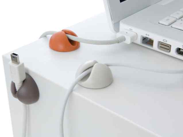 Impression-3d-utile-at-home-usb-cable-holder