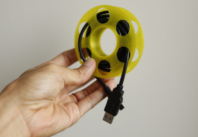 3d-printing-helpful-at-home-cable-spool